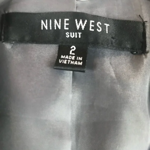 2/$30 Vintage Nine West Y2K Suit Blazer size 2 - Picture 4 of 5